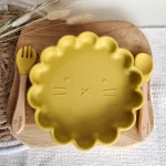 Set assiette et couverts en sillicone - Jaune